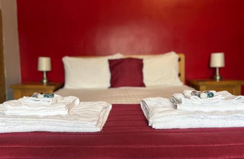 Thropton Hotel | Three Wheat Heads