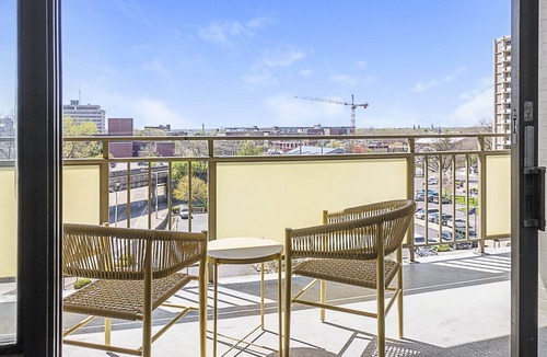 Fort Wayne Apartment | ThreeRivers 2BD 1 - Two Bedroom Apartment, Sleeps 3