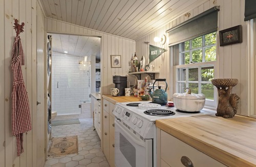 Scarborough Cottage | Tide Mill Cottage - Luxury Home on Nonesuch River