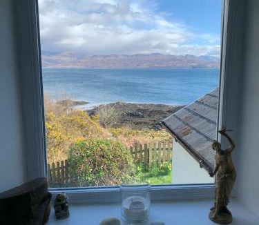 Breakish Bed & Breakfast | Tighnamara-Skye