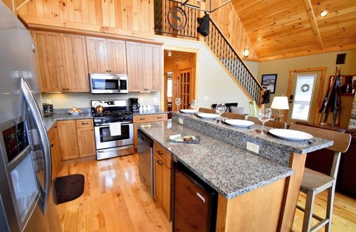 Bethel House | Timber Creek Ski Chalet - Hot Tub/Mountain Views