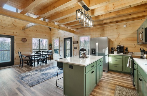 Creola Cabin | Timberline Retreat | Hocking Hills, Hot Tub