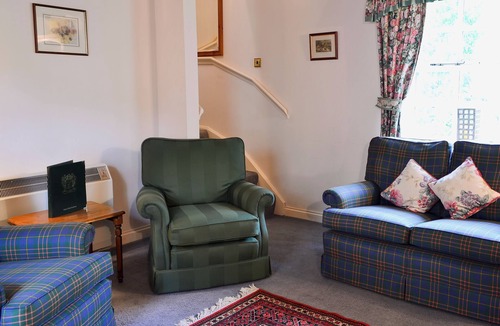 Akeld Cottage | Timberwick Green-MED
