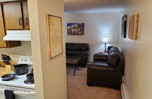 Sioux Falls Apartment | Tomar Park Apt 3 - KP101APT3