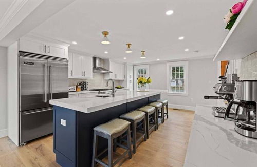 East Orleans House | Tonset Manor: 232-O East Orleans Vacation Estate Includes Guest House, Heated Pool, Hot Tub