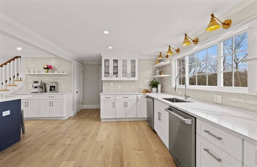 East Orleans House | Tonset Manor: 232-O East Orleans Vacation Estate Includes Guest House, Heated Pool, Hot Tub