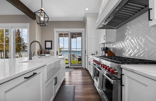 Alden House | TORCH LAKE AT IT'S FINEST!-30 Day Rental