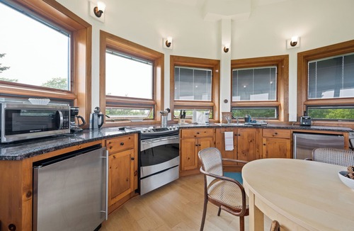 Ellison Bay Apartment | Totally Remodeled 2012 Brenner Tower!