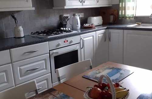 Rothbury House | Town centre location, easy walking distance of all shops ,pubs and restaurants