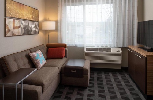 Clarksville Hotel | TownePlace by Marriott Suites Clarksville