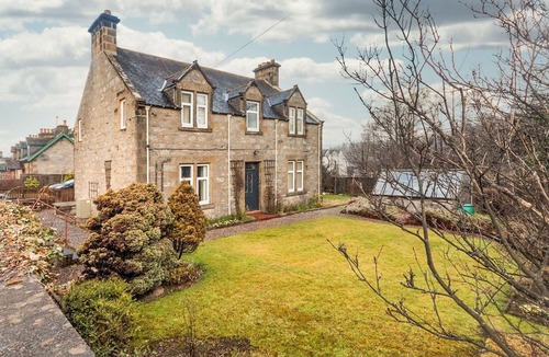 Dufftown House | Traditional Scottish family home comprising 4 large bedrooms