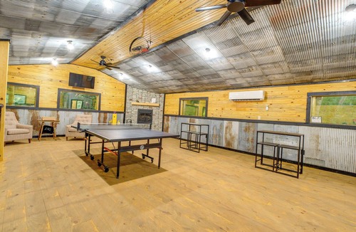 Powell Apartment | Trails & Creek Access! Alexis Triple Nichols Cabin