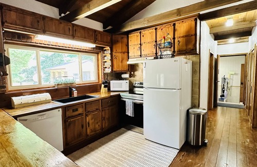 Harrison House | Trails Lodge retreat is steps from The bar and ORV trails!