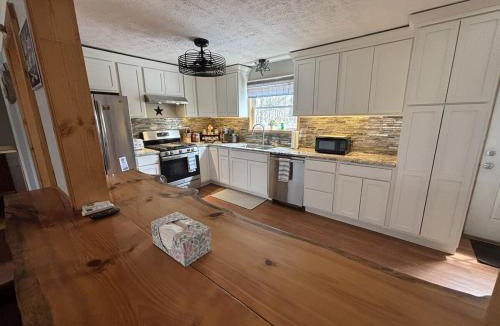 Gaylord House | Trailside Lake Retreat