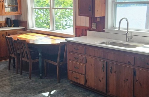 Windham Cottage | Tranquil 3-bedroom cottage in Windham on Forest Lake