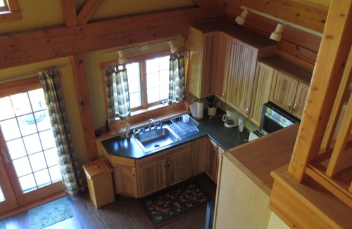 Bristol House | Tranquil And Peaceful Vacation Getaway Just Waiting To Welcome You
