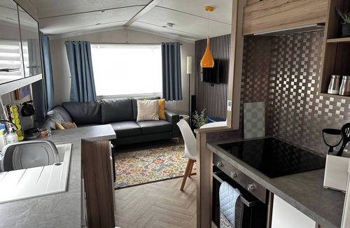 Port Seton Cabin | Tranquil Caravan Retreat by the Seaside, PortSeton