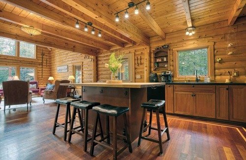 Blandford House | Tranquil Retreat 6-BR Total in the Berkshires