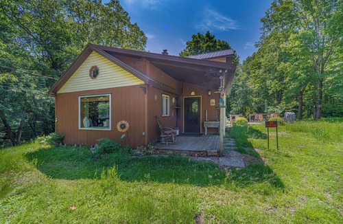 Upper Peninsula Michigan House | Tranquil Retreat-Min to MQT, Gwinn-10 Acres Enjoy