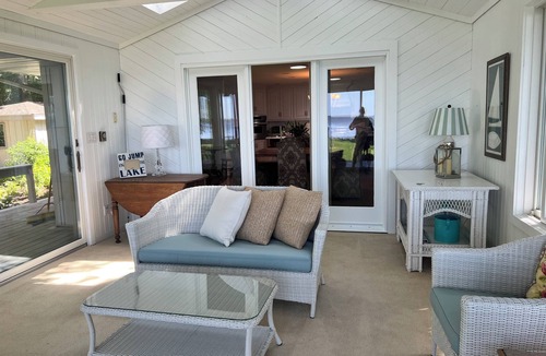 Fond du Lac House | Tremendous, peaceful 2-bedroom house with AC in Fond du Lac on lake Winnebago.