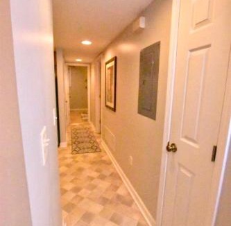 Tremont Apartment | Tremont apartment, near downtown, and Central!