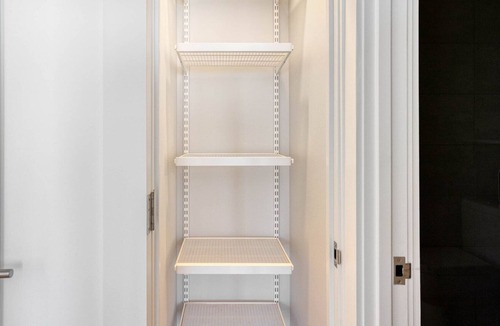 Telegraph Hill Apartment | Trendy South Boston 2BR w/ Gym & W/D, nr Carson Beach, by Blueground