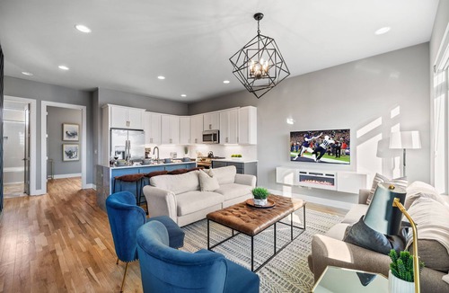 Haynes Area House | Trinity Skyline - Private Rooftop Deck - Game Room
