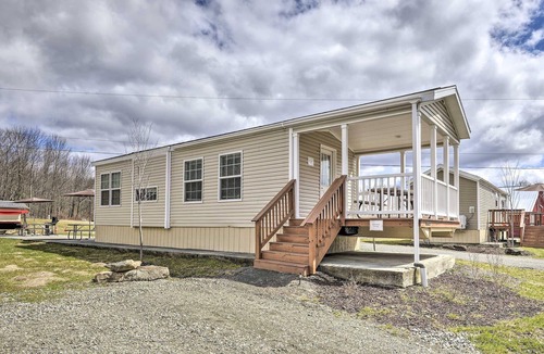Pleasant Mount Villa | Triple Estate Retreat · Poconos Getaway