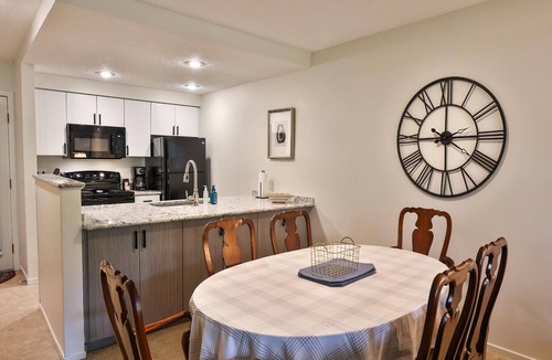 Harbor Springs Condo | Trout Creek Condo - #137 - Harbor Springs Michigan - Sleeps 9