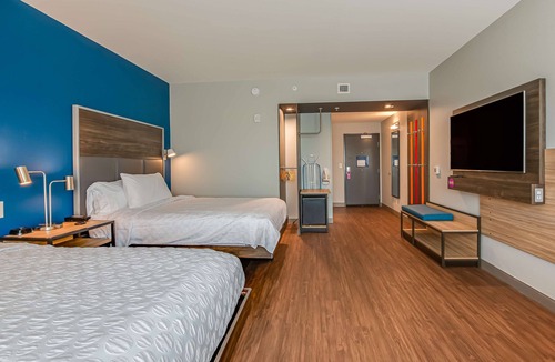 Clarksville Hotel | Tru by Hilton Clarksville, TN