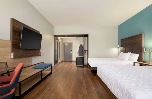 Sandusky Hotel | Tru by Hilton Sandusky, OH