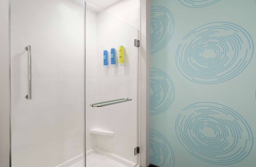 Sandusky Hotel | Tru by Hilton Sandusky, OH