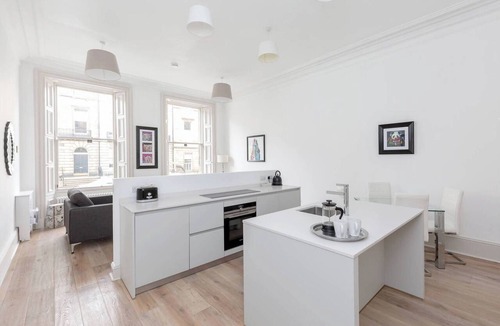 West End Apartment | Tummel Apartment