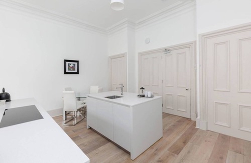 West End Apartment | Tummel Apartment