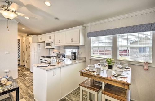 Pleasant Mount Villa | Twin Cottage Retreat · Poconos Luxury Stay
