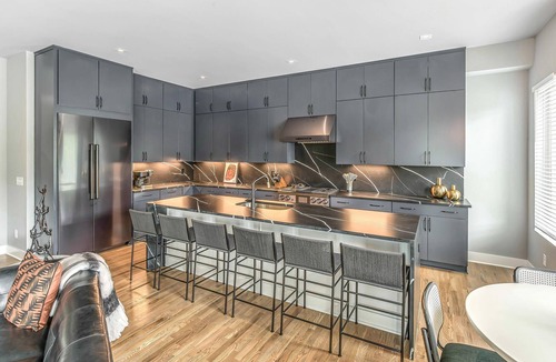 Haynes Area House | Twin Skies - 2 Townhomes - Mins to Broadway