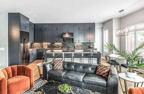 Haynes Area House | Twin Skies - 2 Townhomes - Mins to Broadway