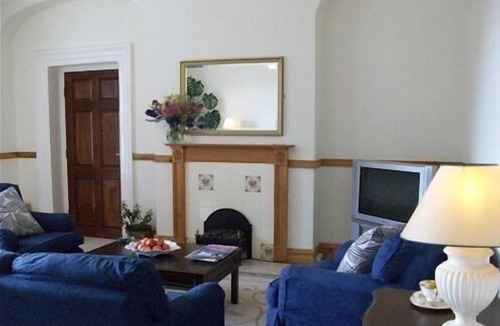 Newcastle-upon-Tyne Apartment | Two Bed Apartment-Private Bathroom-Field House