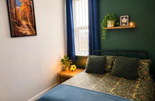 Crawcrook Apartment | Two Bed Room Flat Newcastle Upon Tyne with Free Parking