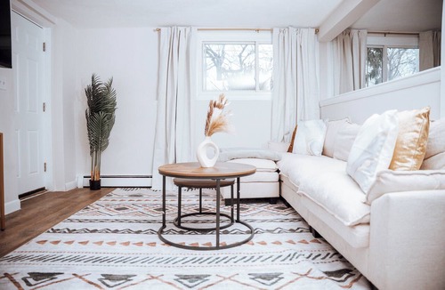 Revere House | Two Bedroom Home, 10min Downtown Boston, Logan Airport and Free Parking