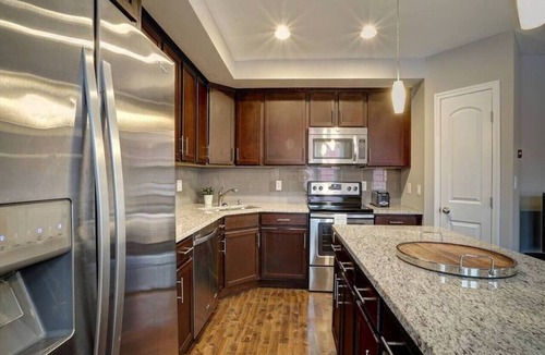 Mount Auburn Apartment | Two Comfy Condos Near City Center | OTR, UC, Zoo