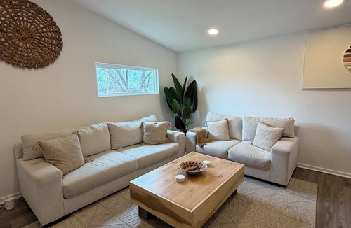 Kansas City House | Two is Better Than One! Double the Space! Large Groups Near Entertainment!