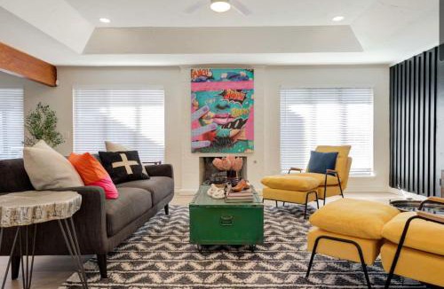 Quail Creek House | Ultimate Game Night Getaway Hot Tub, Arcade & Fun