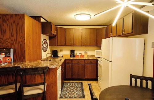 Bessemer Villa | Ultimate Winter Get Away I Alpen Villas at Powderhorn Mountain