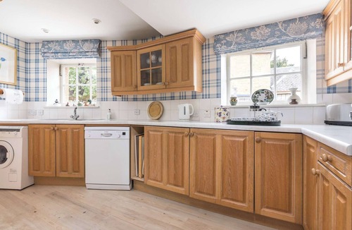Inveresk House | Unique cosy cottage with stunning gardens & private front door
