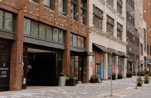 Brush Park Apartment | Unit 5 · Historic Brush Park 1 BDRM Apt w Workstation