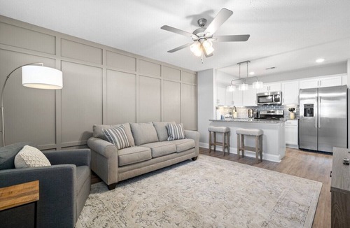 Clarksville House | Unit #908 Peachers Place Townhomes!