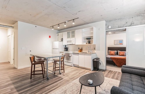 Gateway District Apartment | Unwind in Comfort—Stylish DT Cleveland Getaway