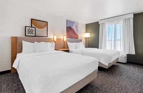 Amarillo Hotel | Unwind in Your Perfect Guest Room Located Minutes from Amarillo’s Zoo + Park Fun