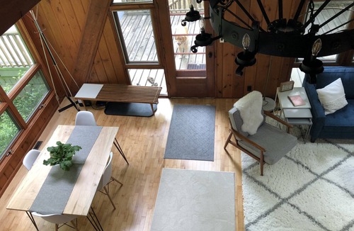Harbor Springs Ski Chalet | Updated A-frame ski chalet.Walk to Nubs Nob!